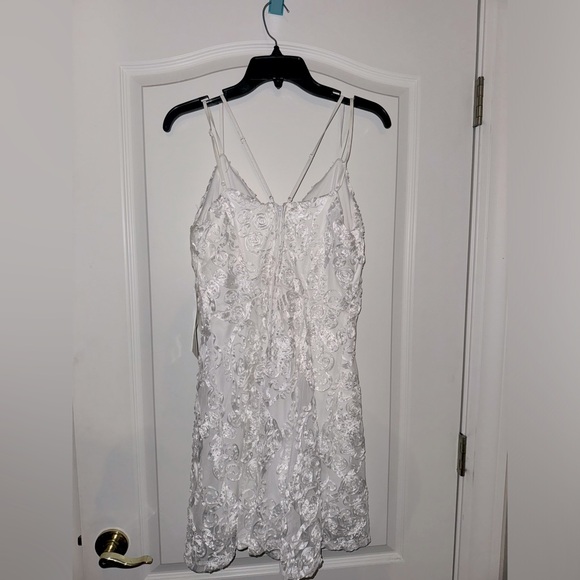 Party Dress from Dillards! - Picture 2 of 5
